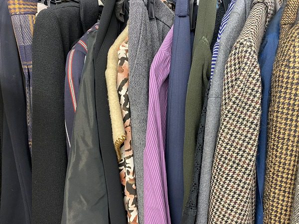 大阪市港区_大阪市港区・60代女性よりミズイロインドなどのお洋服を買取しました