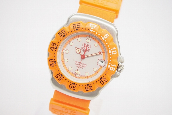 タグホイヤー フォーミュラ1プロフェッショナル200腕時計