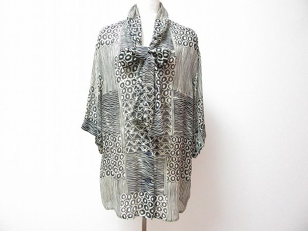 買取をしたヘルノのボウタイブラウス