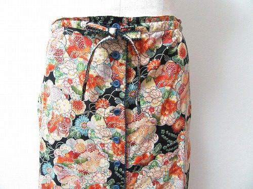 ピンク×花柄がとても可愛い!　ワンダフルワールドのスカートを買取