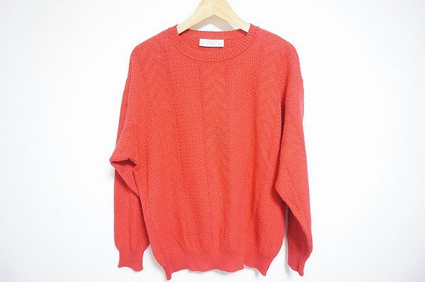 買取したジバンシィの赤いメンズニット