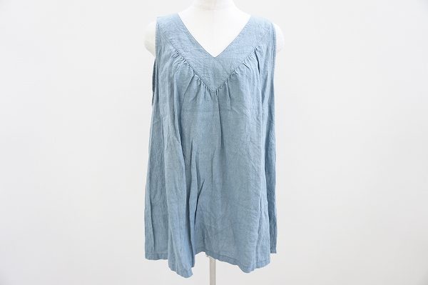 買取した群言堂の落ち着きあるカットソー