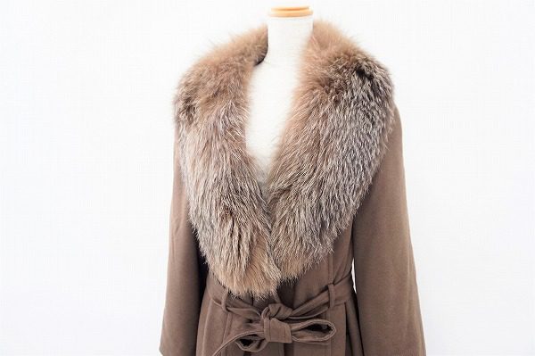 買取強化中のレナランゲのファー付きコート