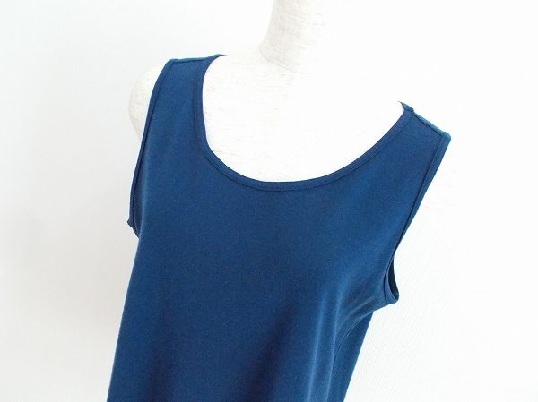 買取強化中のトクコのニットノースリーブ