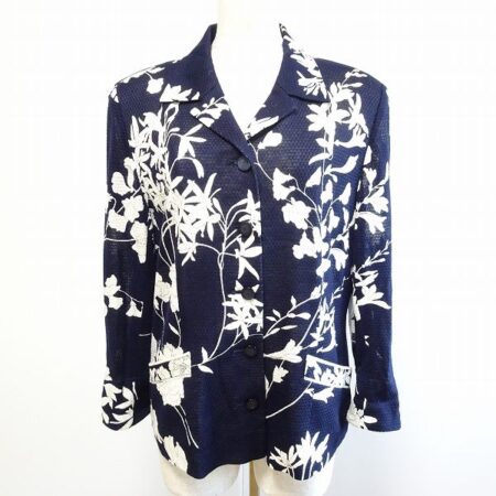 買取したレオナールのネイビーとホワイトの花柄のシースルーの七分袖ジャケット