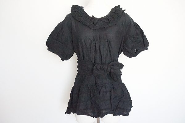 お買取したワンダフルワールドのブラウス