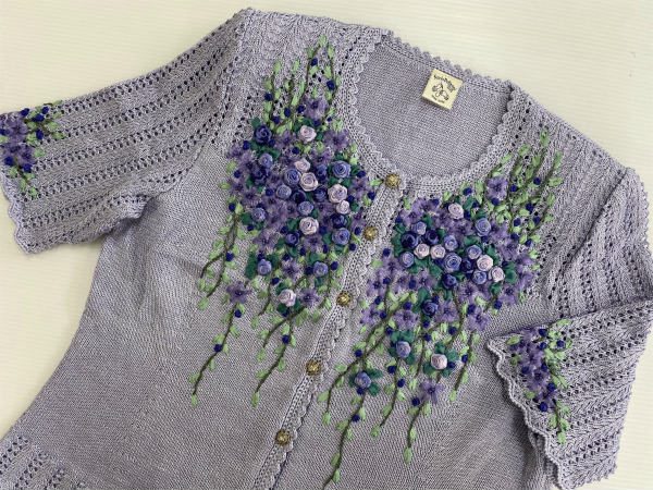 入手困難！ソワレドヒロミをお買取り｜繊細な手刺繍が上品なニット 