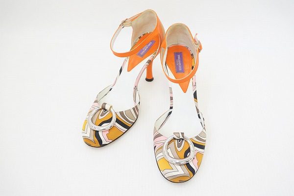 お買取したエミリオプッチのパンプス