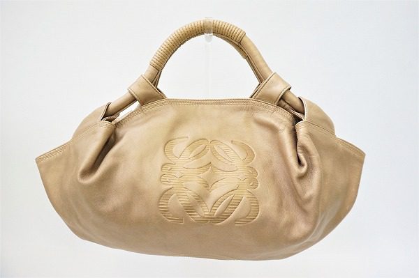 お買取したロエベのナッパアイレ