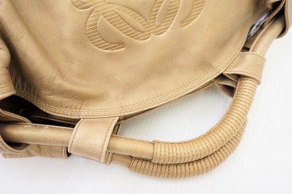 お買取したロエベのナッパアイレの持ち手