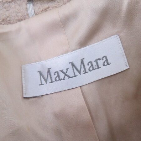 お買取したマックスマーラのコートのタグ