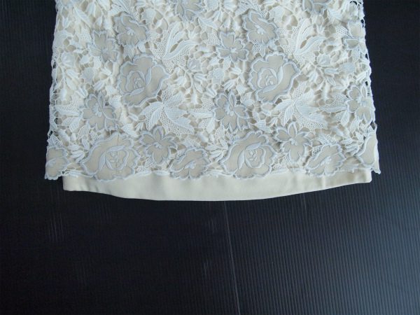 お買取したロエベのワンピースの裾 お買取したロエベのワンピースの裾