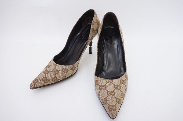 お買取したグッチのパンプス