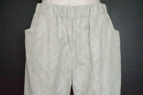 バラ色の暮しのパンツをお買取