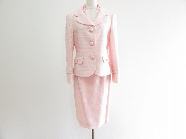 銀座マギーの洋服買取はアクイール