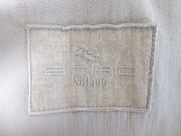 お買取したエトロのコートのロゴ