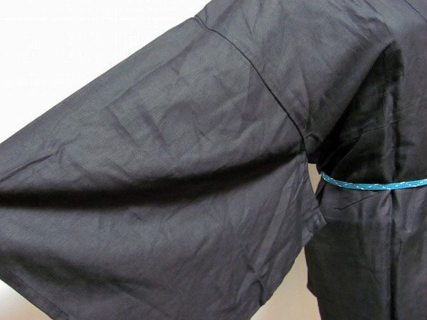 買取したソウソウの着物風カーディガンの袖部分 買取したソウソウの着物風カーディガンの袖部分