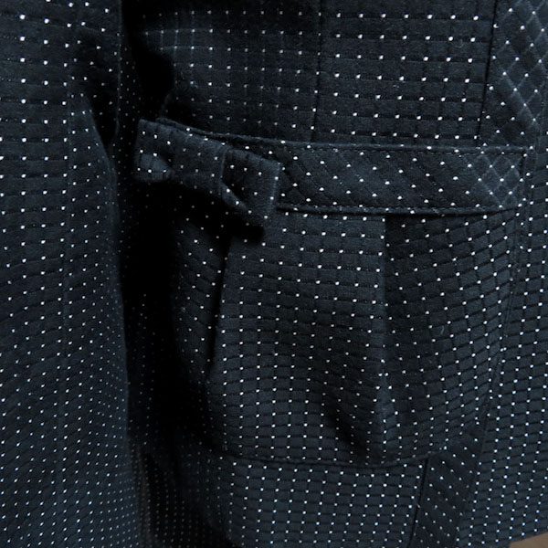 買取したマダムジョコンダのスカートスーツのポケット部分