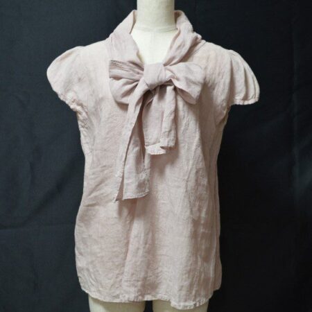 胸元のリボンがお洒落なヤンマ産業のカットソー 胸元のリボンがお洒落なヤンマ産業のカットソー