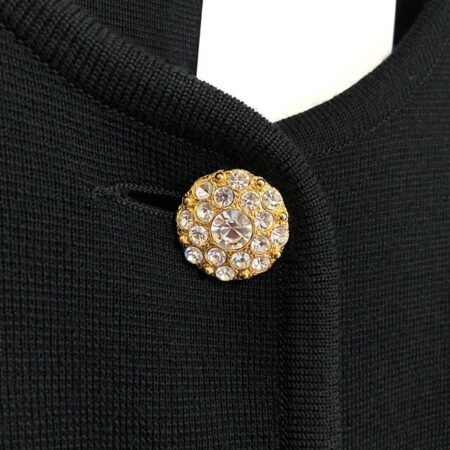 お買取したイヴサンローランのワンピースのボタン