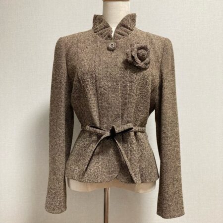 イネスの洋服買取はアクイール