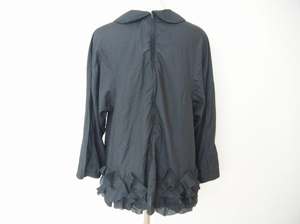 お買取したコムデギャルソンのカットソーの後ろ お買取したコムデギャルソンのカットソーの後ろ