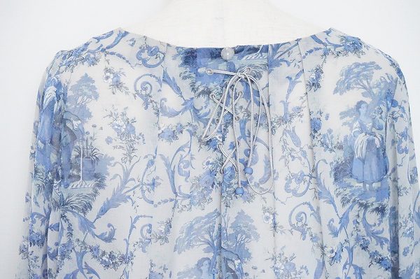 バラ色の暮しのワンピースをお買取