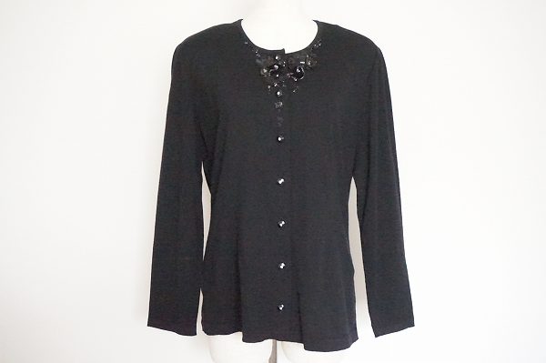 お買取したアトリエサガンのカーディガン