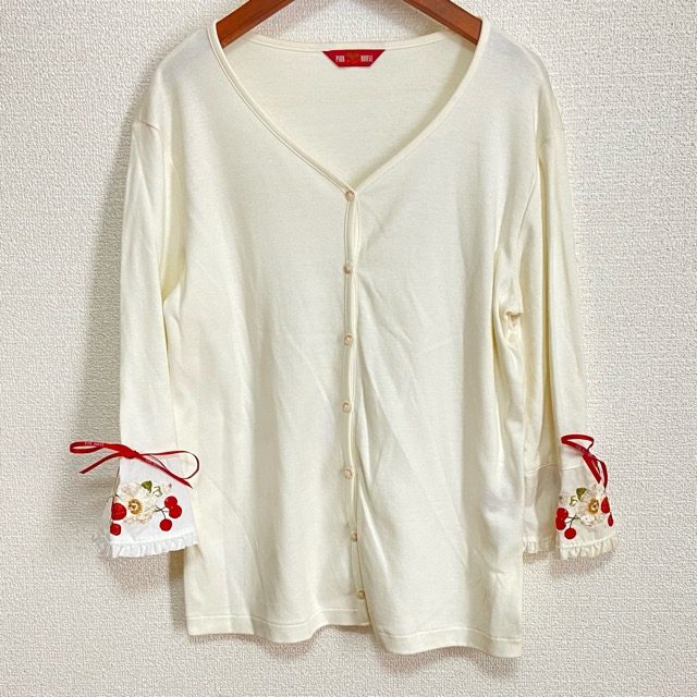 【ピンクハウス】キュンとくる可愛らしさの詰まったカットソーをお買取