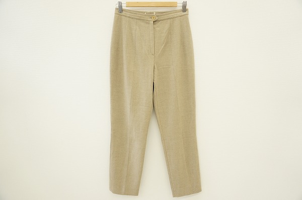 【レナランゲ】様々なシーンで大活躍！ベージュパンツをお買取しました