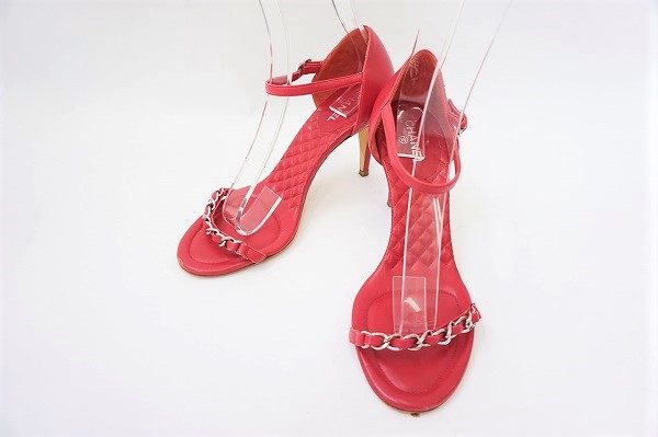 [お買取]シャネル｜永遠の憧れ「美脚」を演出するピンヒールサンダル