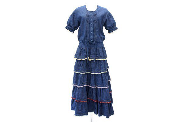 デニム×フリルがカジュアルなかわいさに！ワンダフルワールドのワンピースをお買取