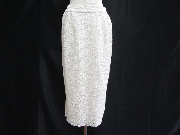 【アトリエまりこ】洗練された上品コーデに☆白スカートをお買取