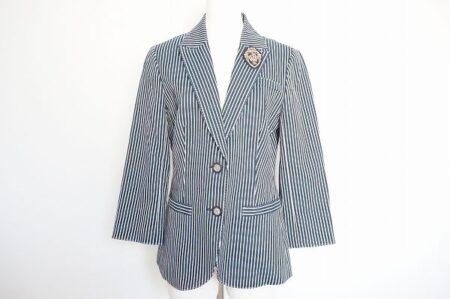 レリアンのストライプジャケット（ブローチ付き）