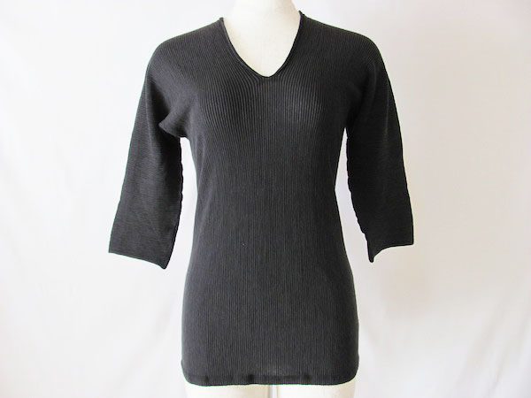 上品さを演出☆ヨーガンレールの五分袖カットソーをお買取しました