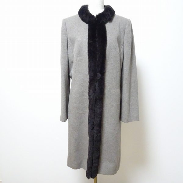グレー×黒ファーでシックな装いに◎ミラショーンのコートをお買取