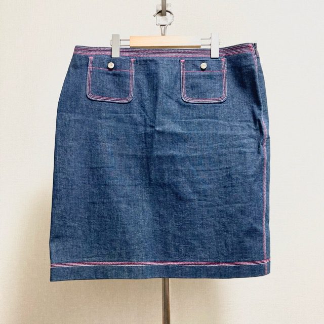 [お買取]エスカーダ｜ピンクのステッチが繊細＆可愛いデニムスカート