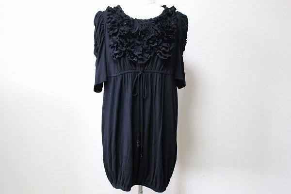 【伊太利屋】フラワーモチーフが華やかなチュニックをお買取しました