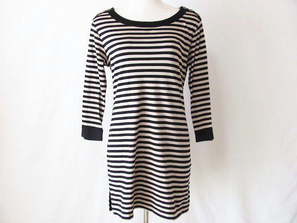 カジュアルに着回ししていこう！バーバリーのボーダー柄トップスをお買取