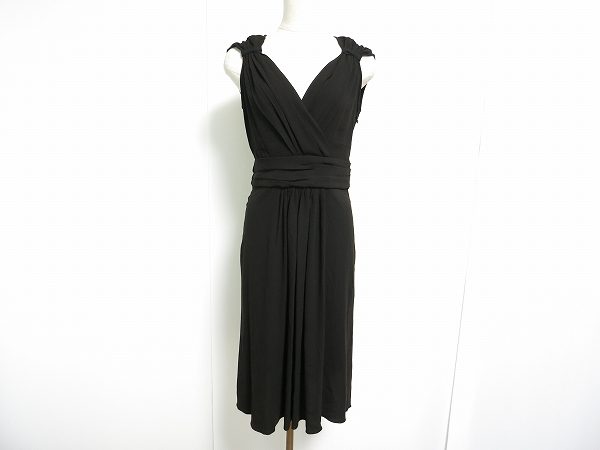 大人な女性の魅力を引き出すデザイン！イネドのノースリーブワンピースをお買取