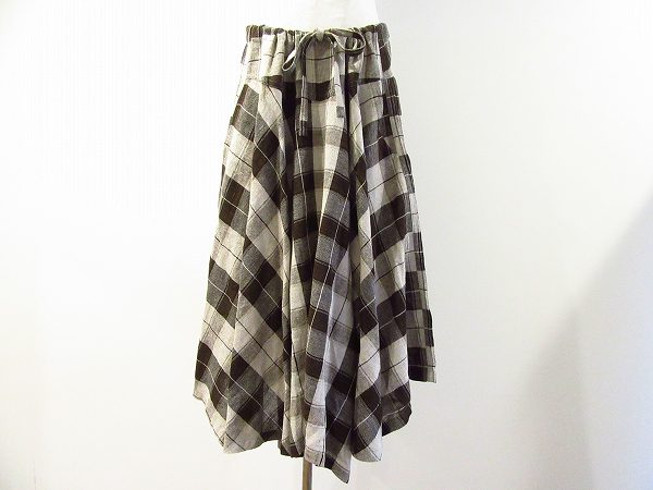 大柄チェックが可愛い！うさとのフレアスカートをお買取しました