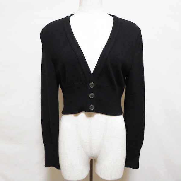 【フォクシーブティック】スタイルアップも叶うカーディガンをお買取