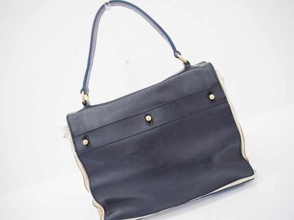 お買取したイヴサンローランのバッグの後ろ お買取したイヴサンローランのバッグの後ろ