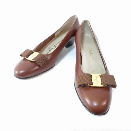 お買取したフェラガモのパンプス