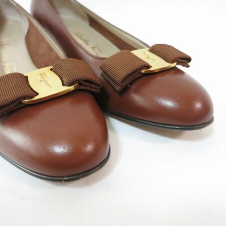 フェラガモのパンプスをお買取