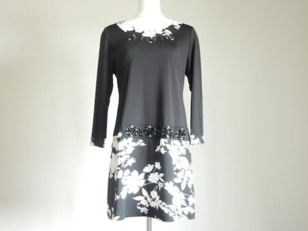 スーパービューティーのチュニックワンピース（黒系）