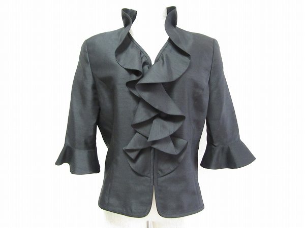 【イネス】大きなフリルが目を惹くジップアップジャケットをお買取