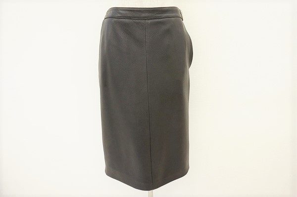 【エルメス】柔らかで心地の良い鹿皮を使用したスカートをお買取