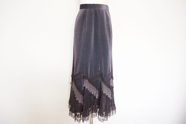 お買取したドロシーのセットアップのスカート