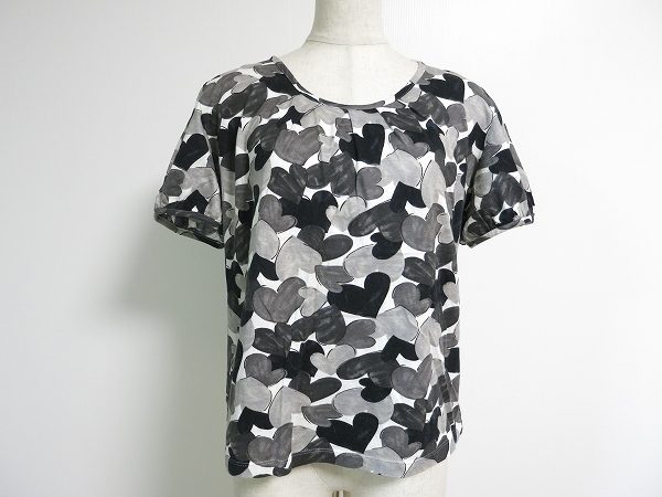 ハートがいっぱい！ユーバイウンガロのTシャツをお買取しました